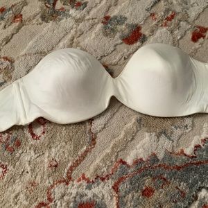 White strapless bra